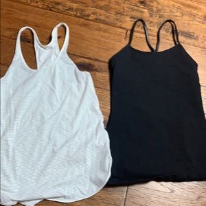 Lot of 2 Lululemon size 4 Tank Tops condition ok